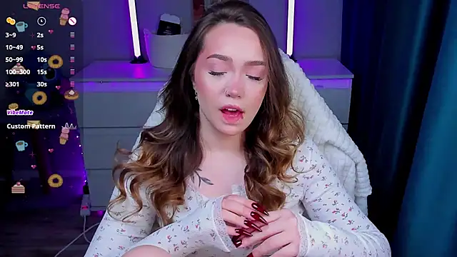 Evia r0se online show from February 17, 2026, 12:23 pm