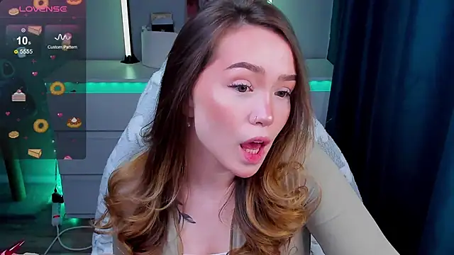 Evia r0se online show from February 25, 2026, 8:02 am