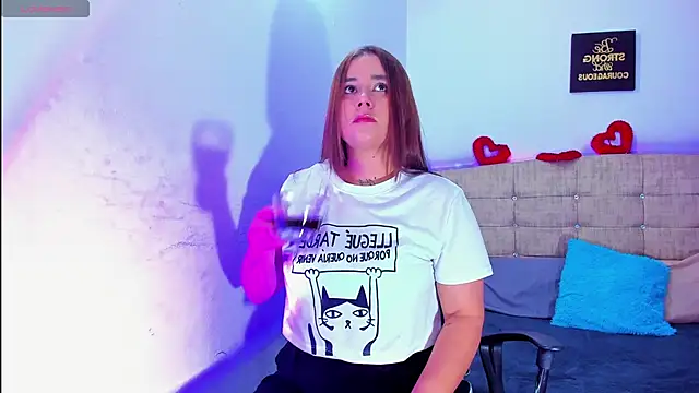 Catherine summer1 online show from December 14, 2025, 3:01 am