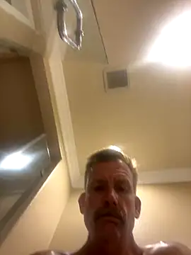 Snapshot of Firedad72FD chatting on September 9, 2025, 11:21 am Firedad72FD online show from September 9, 2025, 11:21 am