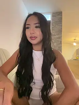 SOPHIACANDY19  online show from April 12, 2026, 10:26 pm