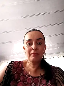 Samantha Sullivan  online show from December 16, 2025, 9:42 pm