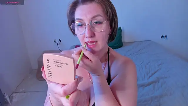 Super titssss online show from April 28, 2026, 2:00 pm