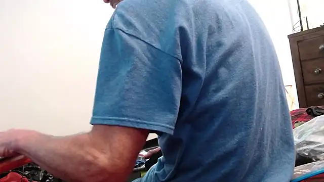 overaveragefreak4you online show from March 7, 2025, 9:27 pm