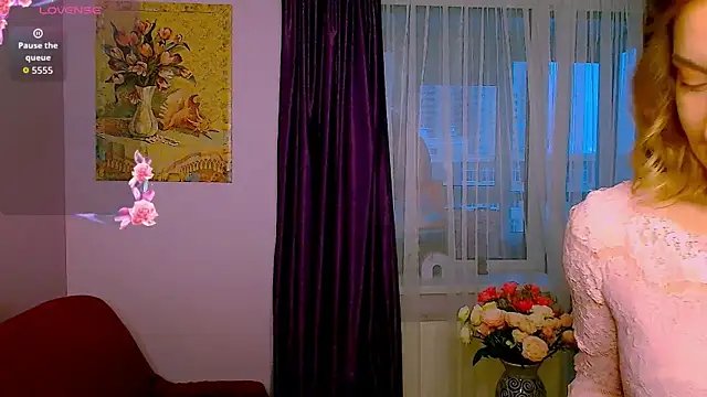 TaylorBre online show from November 22, 2025, 6:34 am