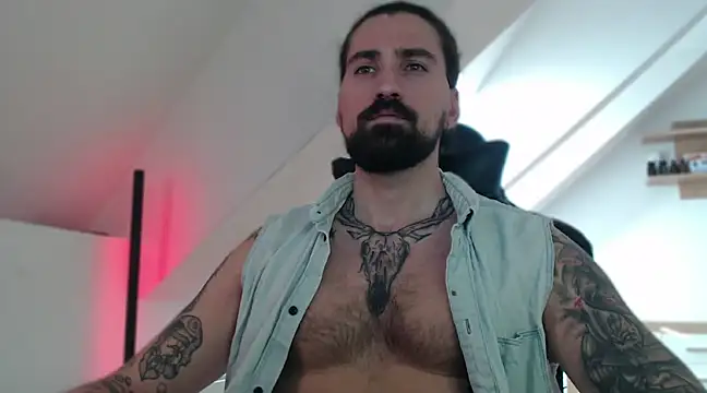 MateoHunk online show from January 2, 2025, 12:46 pm