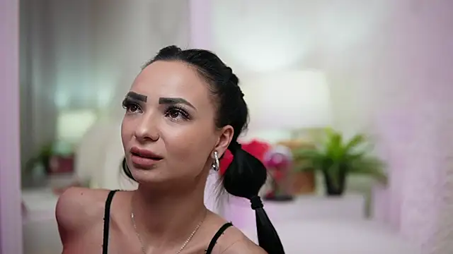 MaraJolie online show from February 25, 2025, 4:03 am