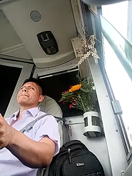 alexchir4 online show from November 5, 2025, 7:03 pm