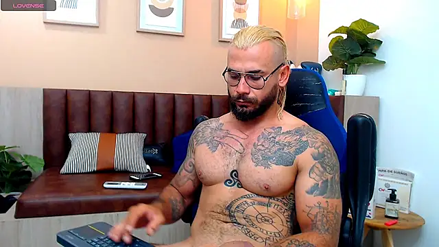 hanz col online show from March 21, 2025, 12:28 pm