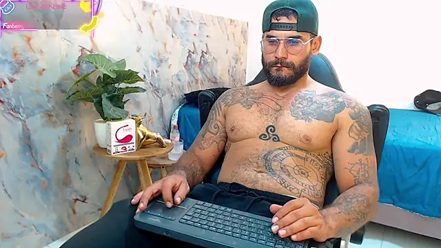 hanz col online show from September 16, 2025, 5:58 pm