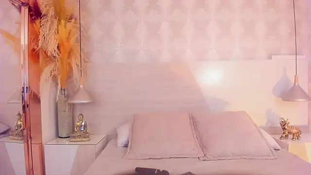 Snapshot of IvannaAnggel chatting on November 15, 2025, 2:13 pm IvannaAnggel online show from November 15, 2025, 2:13 pm