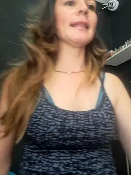 Hanny 24 online show from September 21, 2025, 2:19 pm