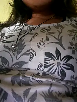 Hotty-queen online show from October 6, 2025, 10:56 am