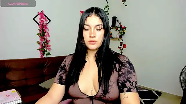 Emic  online show from March 2, 2025, 2:54 pm