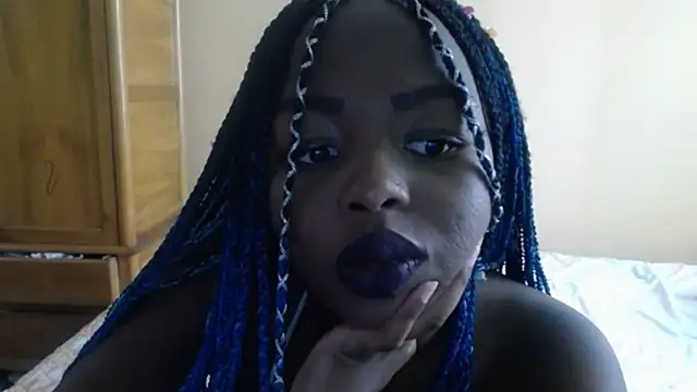  Zooee online show from February 9, 2025, 7:52 pm