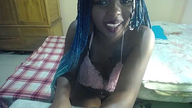  Zooee online show from February 18, 2025, 4:48 pm