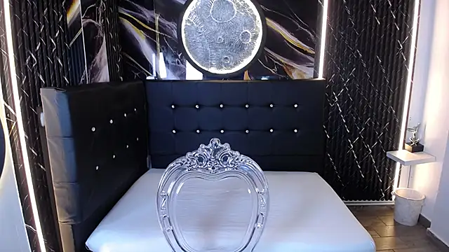 Bruja  Scarlata online show from October 27, 2025, 10:08 am