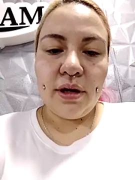 Bruja  Scarlata online show from December 19, 2025, 10:22 am