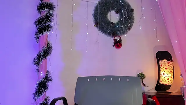 Monica lopez online show from December 23, 2024, 8:14 pm