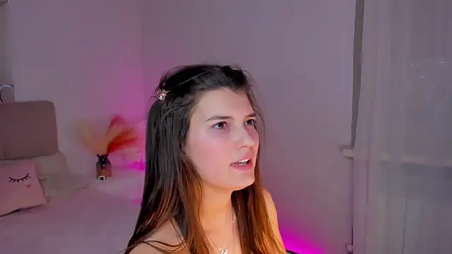 Laura Leee online show from February 14, 2025, 6:02 am