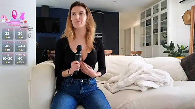 Luxymin34 online show from February 28, 2025, 3:37 pm