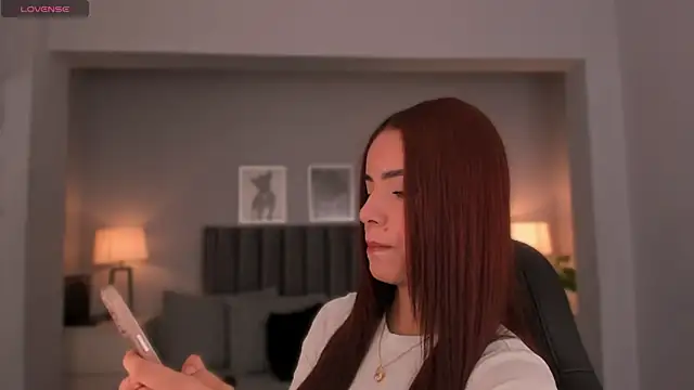 Madie  collins online show from September 17, 2025, 10:17 am