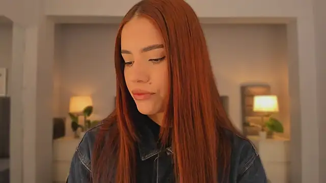 Madie  collins online show from September 28, 2025, 9:47 am