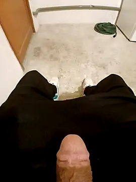 Snapshot of casper0303 chatting on February 12, 2026, 4:24 pm casper0303 online show from February 12, 2026, 4:24 pm