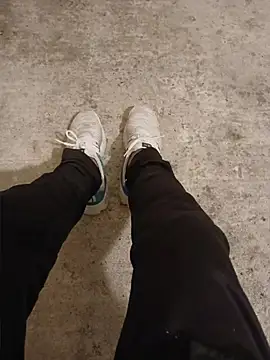 Snapshot of casper0303 chatting on February 15, 2026, 3:42 pm casper0303 online show from February 15, 2026, 3:42 pm