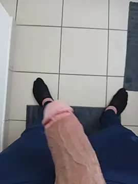 Snapshot of casper0303 chatting on March 1, 2026, 11:23 am casper0303 online show from March 1, 2026, 11:23 am