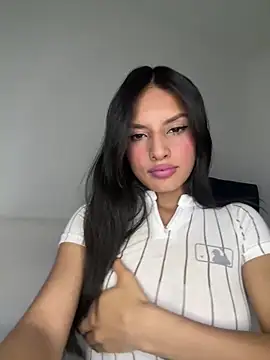 Dulceeany online show from January 19, 2025, 1:21 am