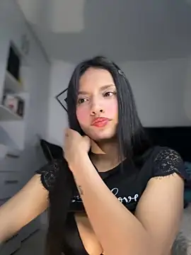 Dulceeany online show from December 3, 2025, 12:51 am