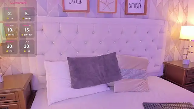 Snapshot of martina_rivera_ chatting on June 4, 2026, 12:00 pm martina rivera online show from June 4, 2026, 12:00 pm