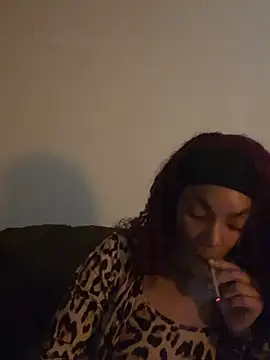 Snapshot of butterflybootyy chatting on January 18, 2025, 6:45 am butterflybootyy online show from January 18, 2025, 6:45 am