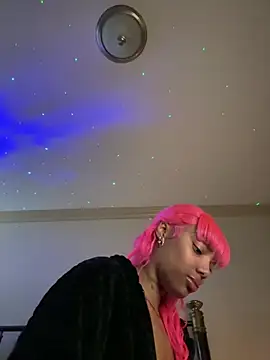 butterflybootyy online show from February 11, 2026, 7:52 pm