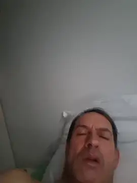 bagoulo online show from November 3, 2025, 9:21 am