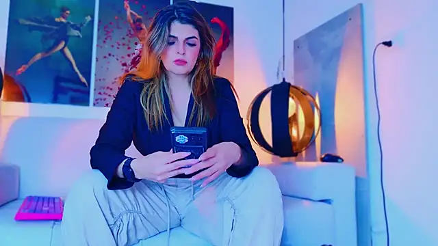 Lizzymontanaa online show from January 25, 2025, 12:27 am