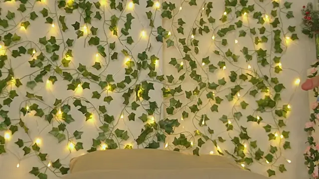 Brenda M00n online show from January 14, 2025, 7:17 am