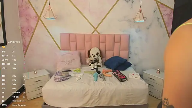 lizortiz online show from October 22, 2025, 12:49 pm