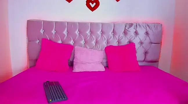 Snapshot of Cristal_moon1 chatting on December 26, 2024, 9:58 pm Cristal moon1 online show from December 26, 2024, 9:58 pm