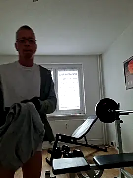 Maiki82 online show from March 11, 2025, 1:12 pm