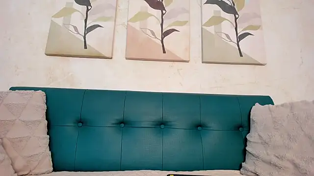 miranda villa online show from November 23, 2025, 12:16 pm