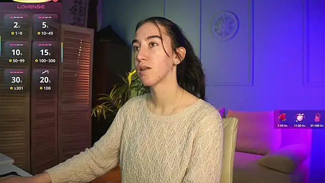 Belle Via online show from October 3, 2025, 4:04 pm