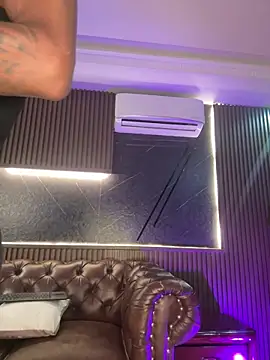 AaronCruz  online show from February 28, 2026, 9:16 pm