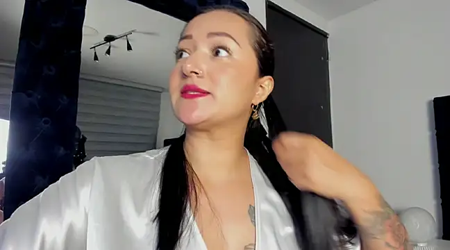 Snapshot of _Cristal_evans chatting on February 3, 2025, 4:04 am Cristal evans online show from February 3, 2025, 4:04 am