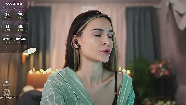 Feral Berrry  online show from December 26, 2024, 7:03 am