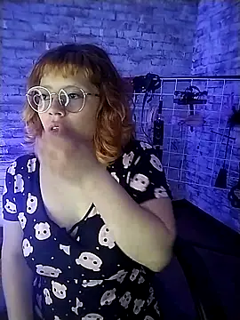 Snapshot of Cherry_xoxx chatting on September 18, 2025, 11:56 am Cherry xoxx online show from September 18, 2025, 11:56 am