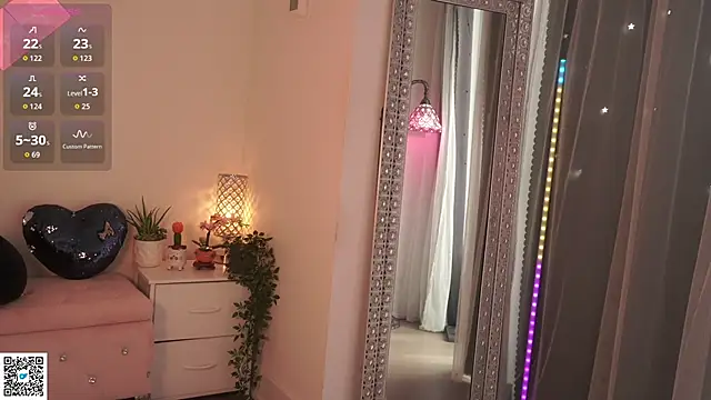 Mysticxkitty online show from April 5, 2026, 4:26 pm