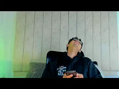 Snapshot of Muichiro_tokito1 chatting on January 20, 2025, 4:32 am Muichiro tokito1 online show from January 20, 2025, 4:32 am