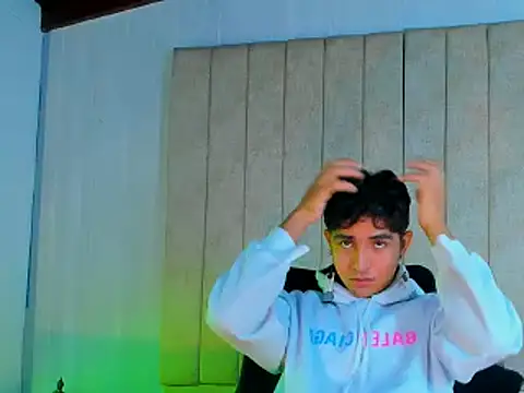 Snapshot of Muichiro_tokito1 chatting on January 22, 2025, 3:31 am Muichiro tokito1 online show from January 22, 2025, 3:31 am